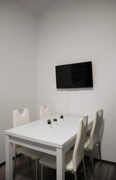 Modern Apartment In The Center Of Prague Exterior photo